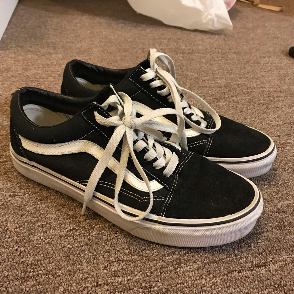 VANS OLD SKOOL SNEAKERS